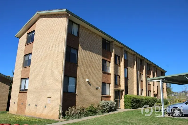 3/4 Walsh Place, Curtin