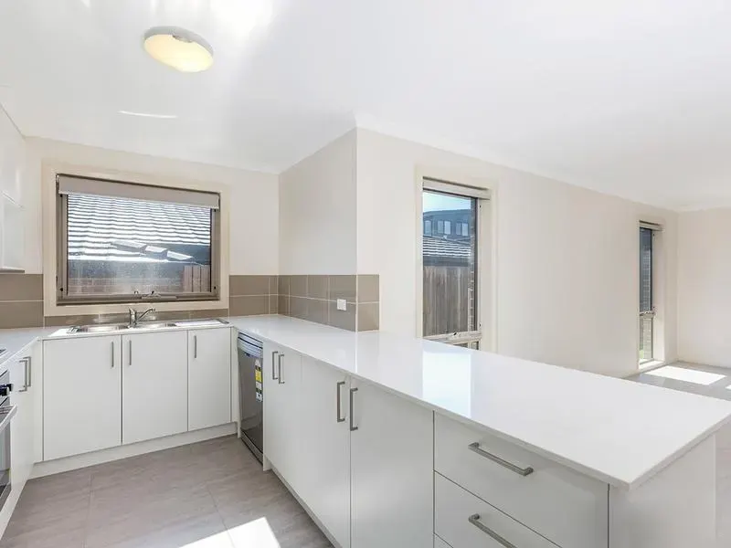 5 Bindugan Crescent, Ngunnawal, photo 5
