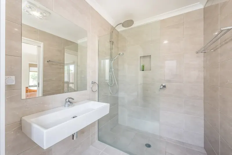 100 Zakharov Avenue, Forde ACT 2914, photo 6