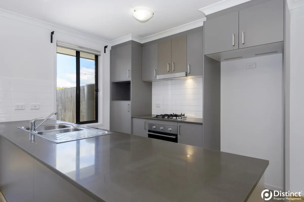 11/41 Lawrenson Circuit, Jacka, photo 1