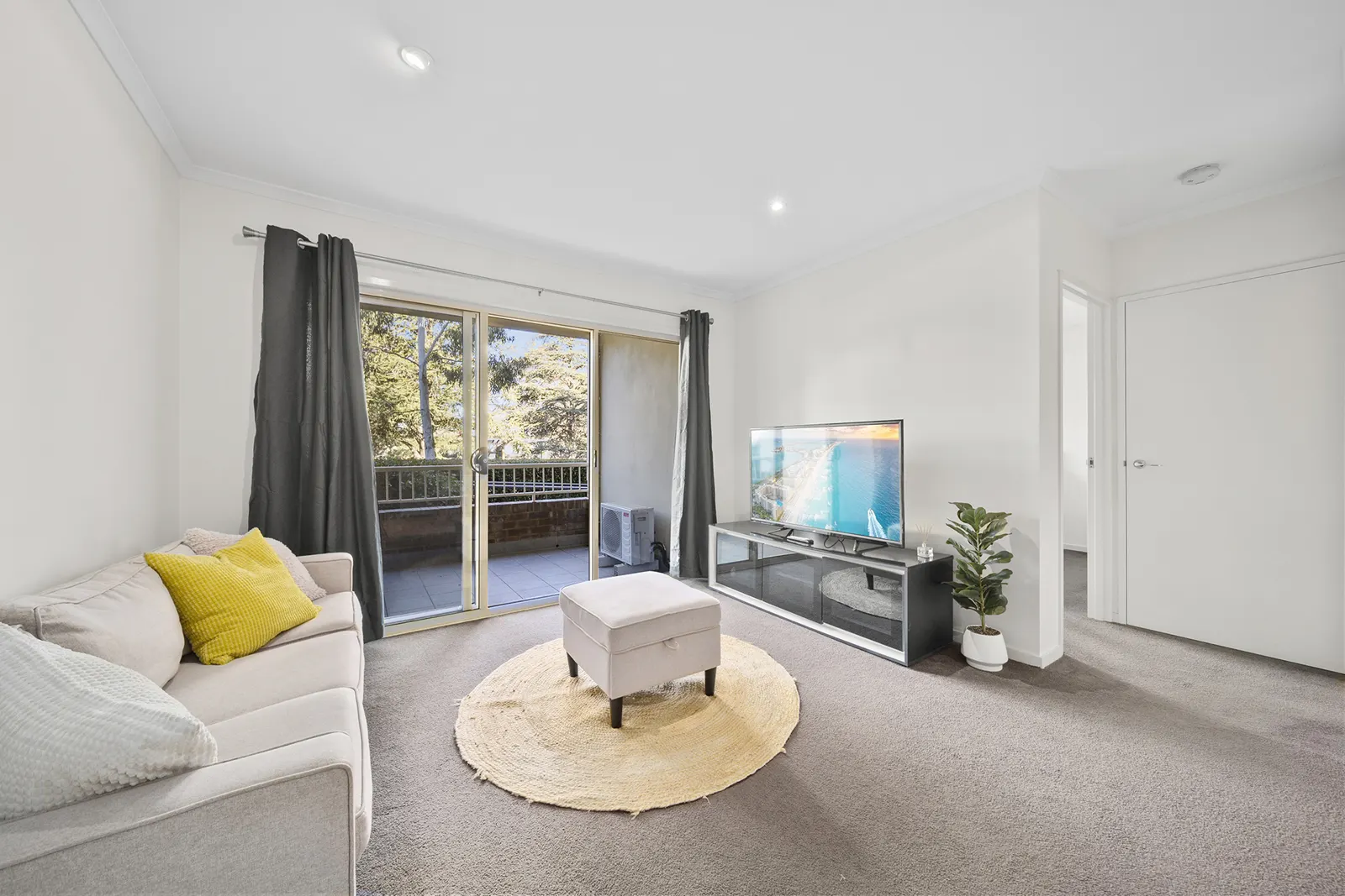 60/65 Ainslie Avenue, Braddon, photo 1