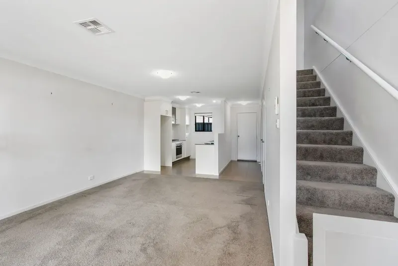 38/41 Lawrenson Circuit, Jacka, photo 2