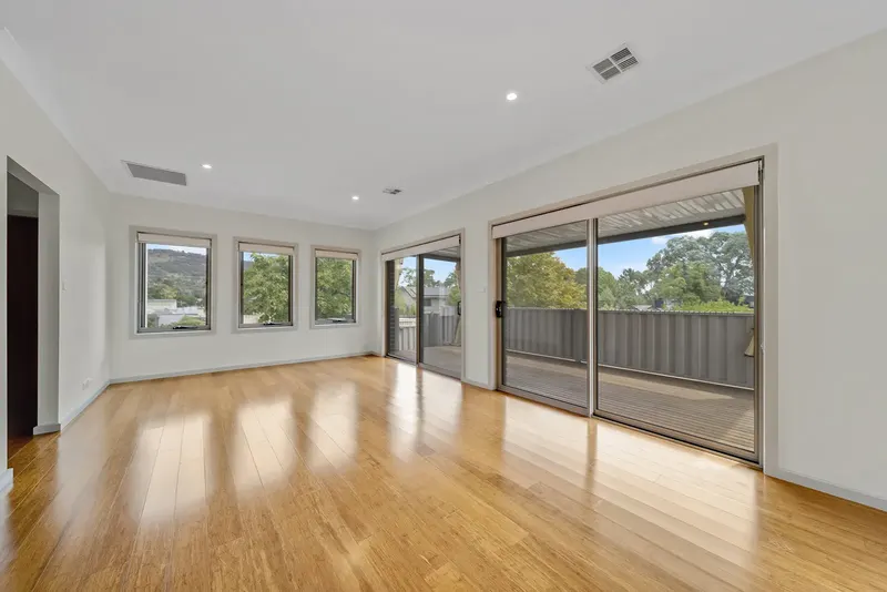 73a Hurley Street, Mawson, photo 3