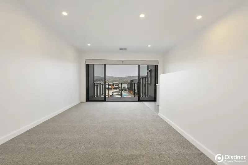 67/45 Athlon Drive, Greenway, photo 9