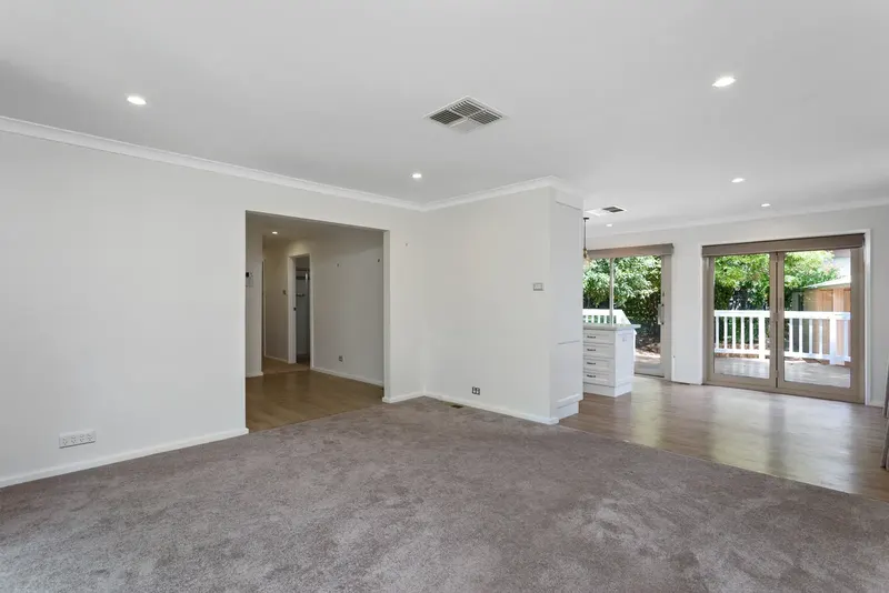 6 Allwood Street, Chifley ACT 2606, photo 12