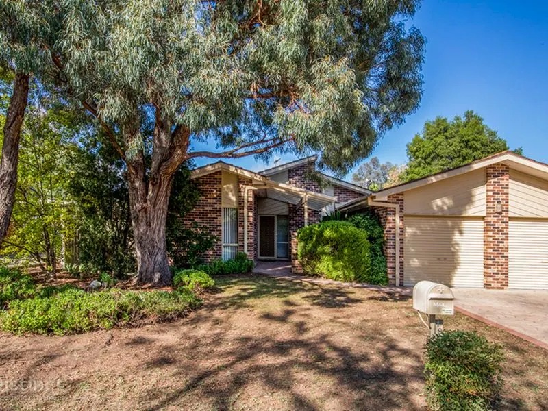 19 Helen Mayo Crescent, Bonython, photo 1