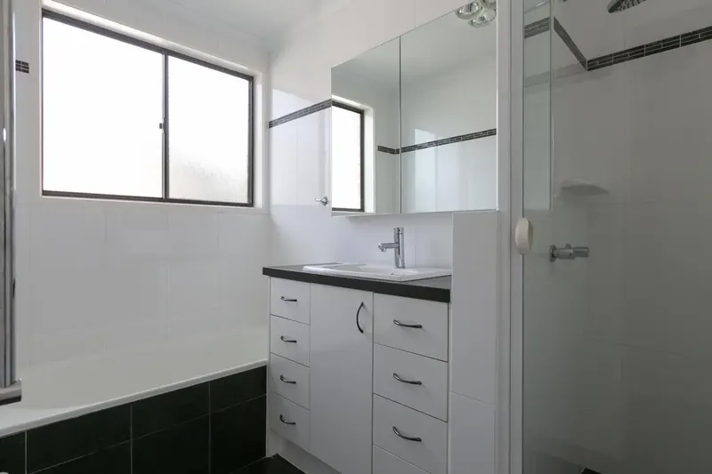 5 Simon Place, Kambah, photo 7