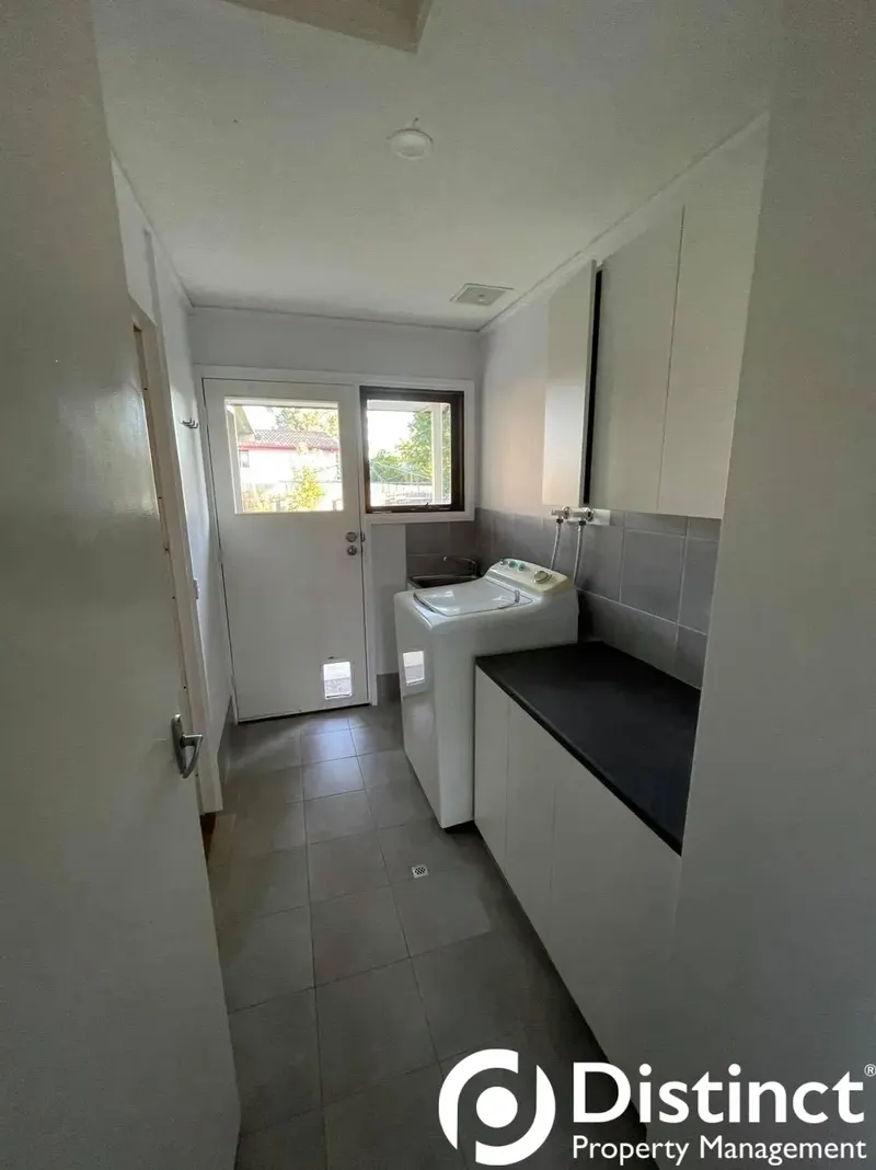54 Castley Circuit, Kambah, photo 2