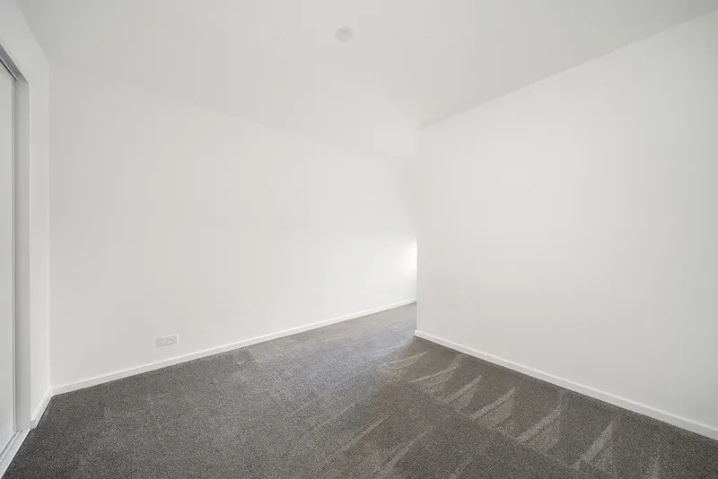 114/161 Mortimer Lewis Drive, Greenway, photo 9