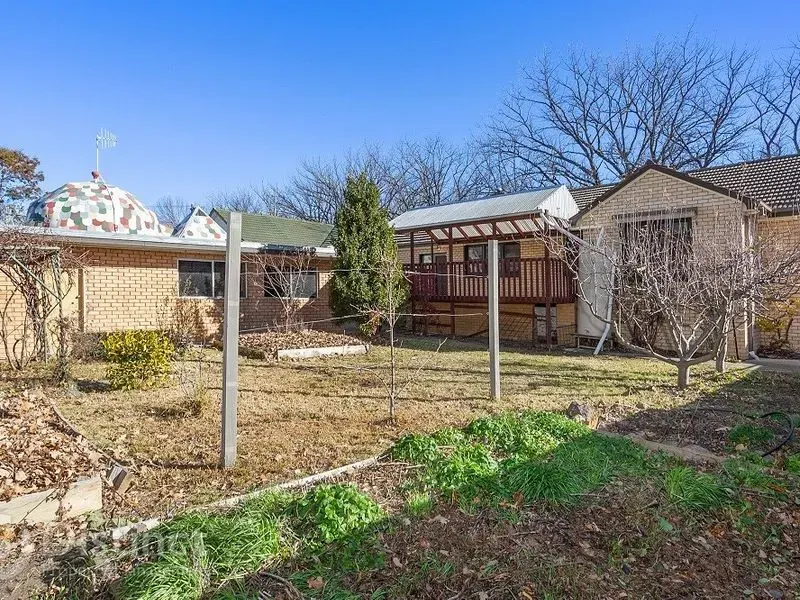 19 Bundeela Street, Narrabundah, photo 11