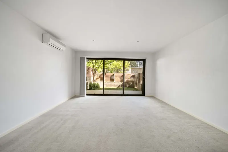 27/39 Jerrabomberra Avenue, Narrabundah, photo 5