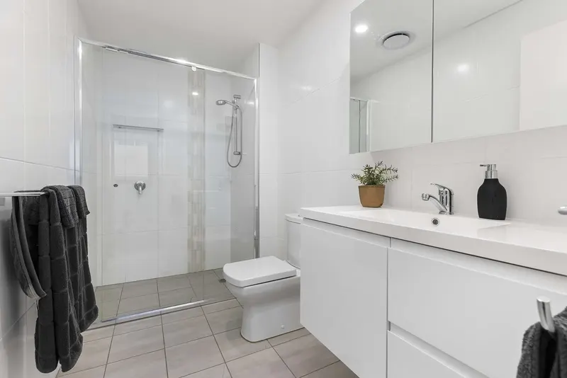 27/111 Canberra Avenue, Griffith, photo 11