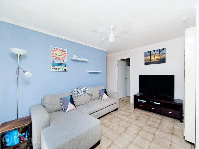 16 Werriwa Crescent, Isabella Plains, photo 3