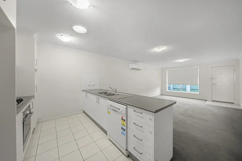 120 Burrumarra Avenue, Ngunnawal, photo 3