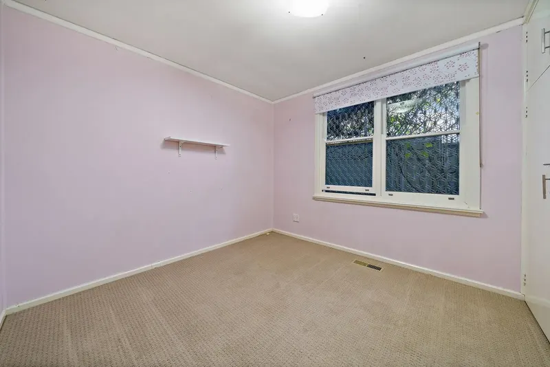 80 Walker Crescent, Narrabundah, photo 8