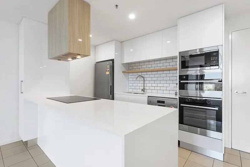 1607/120 Eastern Valley Way, Belconnen, photo 5