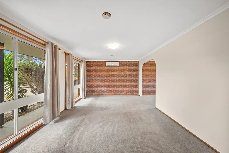 102 Louisa Lawson Crescent, Gilmore, photo 5