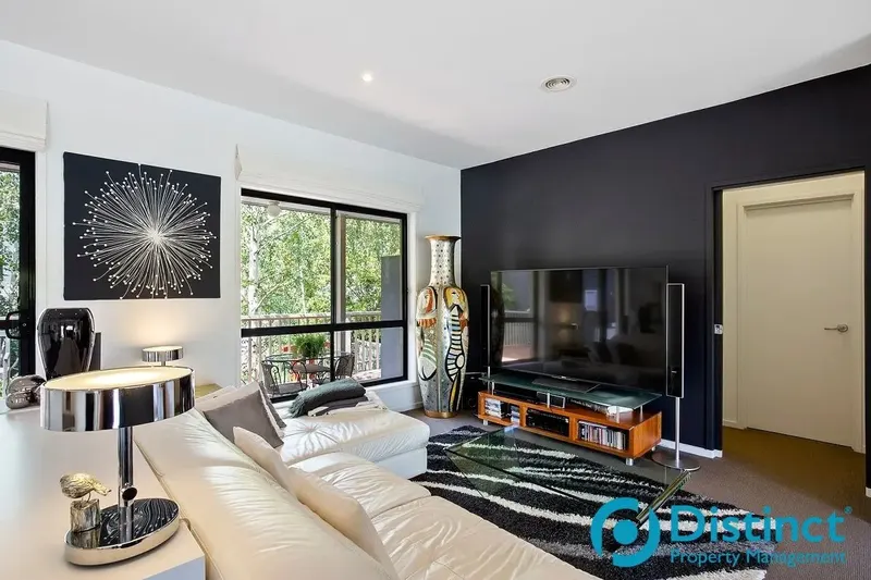 53 Strayleaf Crescent, Gungahlin, photo 10