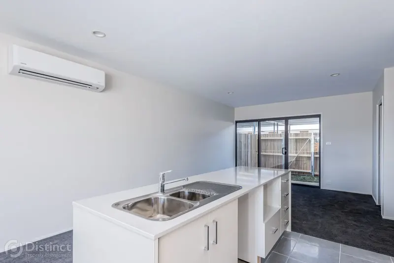 2/14b Rosenberg Street, Throsby, photo 5
