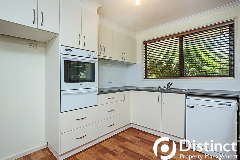 29 Currey Street, Gowrie, photo 2
