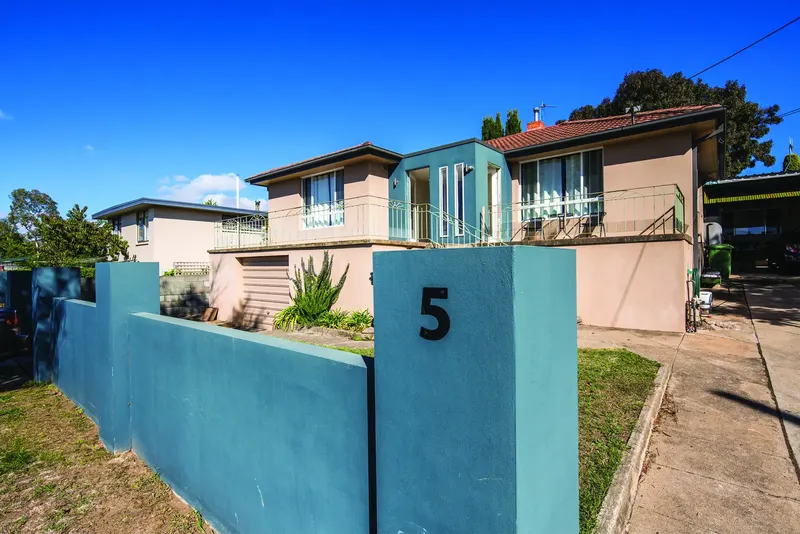 5 Atholbar Way, Karabar