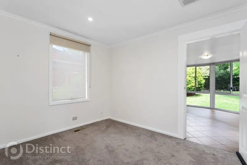 6 Allwood Street, Chifley, photo 8