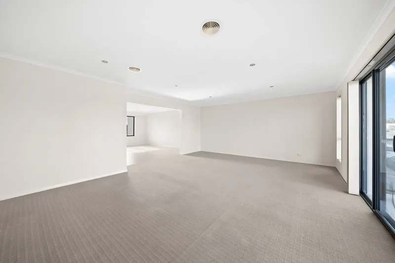 119 Anthony Rolfe Avenue, Gungahlin, photo 6