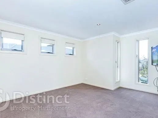 1/2 Ridding Street, Forde, photo 5