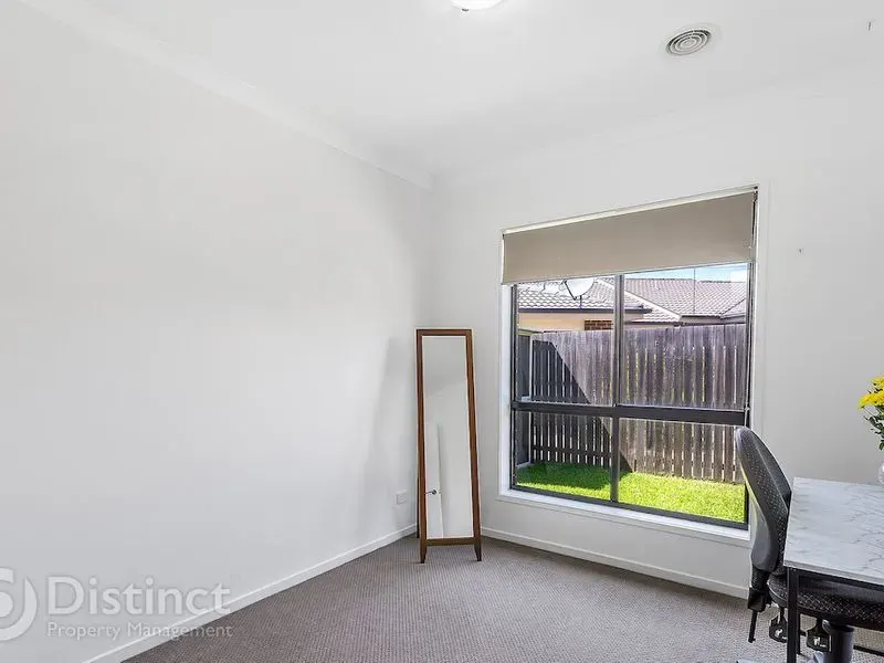 28 Constance Stone Street, Macgregor, photo 9