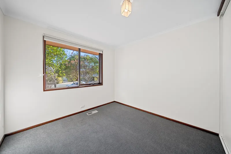 12 Ahern Place, Monash, photo 8