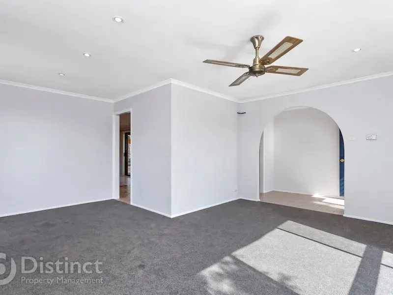5 Tannabar Place, Isabella Plains, photo 4