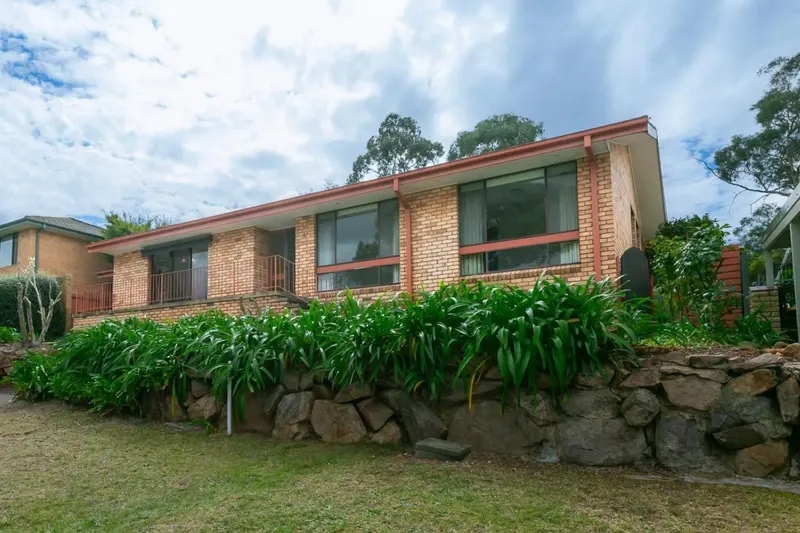 5 Simon Place, Kambah, photo 3
