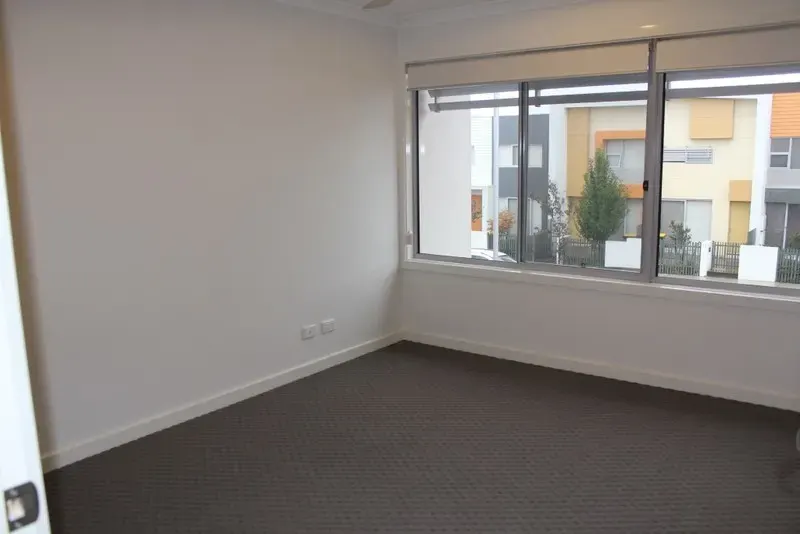 14 Errol Street, Crace, photo 7