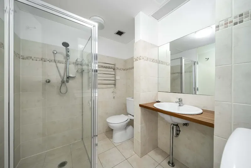 19/8 Giles Street, Griffith, photo 9