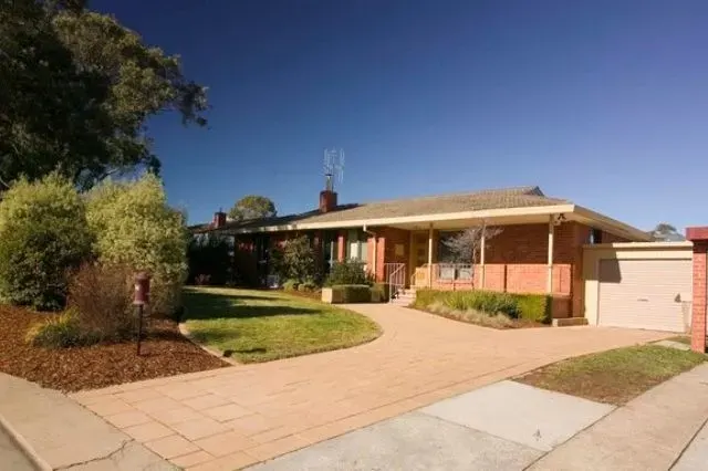 27 Broadbent Street, Scullin ACT 2614, photo 16