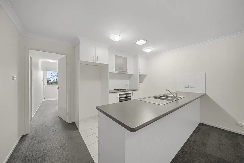 120 Burrumarra Avenue, Ngunnawal, photo 4