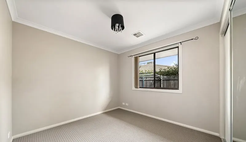 47 Errol Street, Crace, photo 9