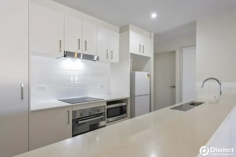 79/104 Henry Kendall Street, Franklin, photo 2