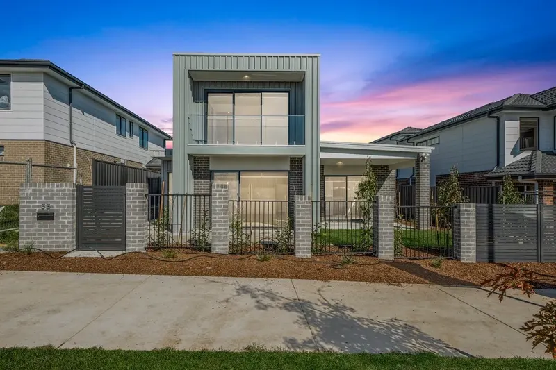 37 Sculthorpe Avenue, Whitlam