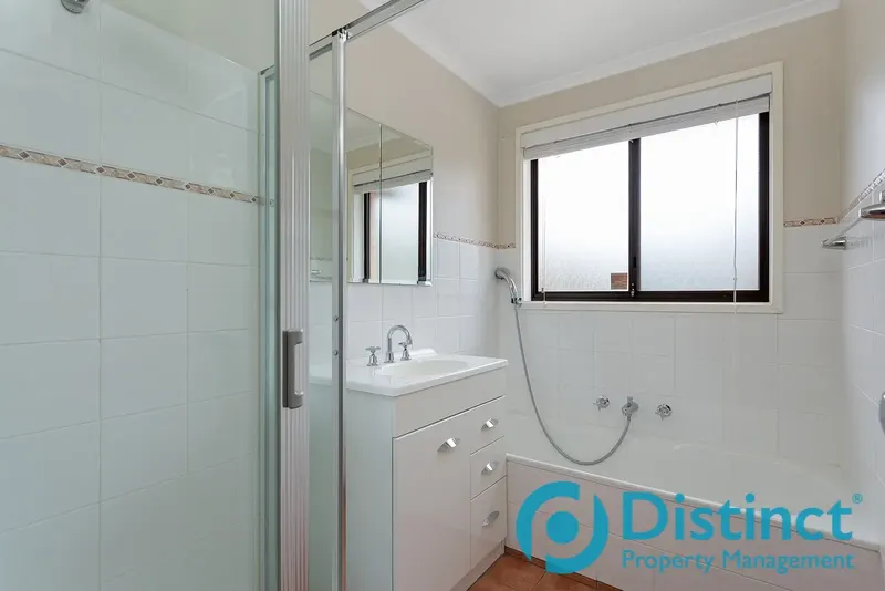 12 Macfarlan Place, Latham, photo 12