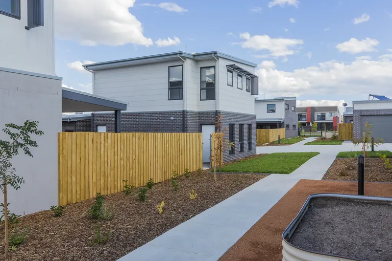 25 Bill Leng Street, Coombs, photo 9