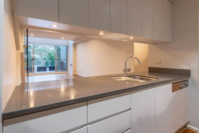 13/34 Canberra Avenue, Forrest ACT 2603, photo 5