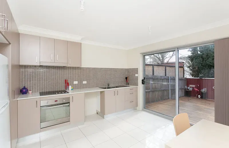 4/6 Clark Close, Spence, photo 2