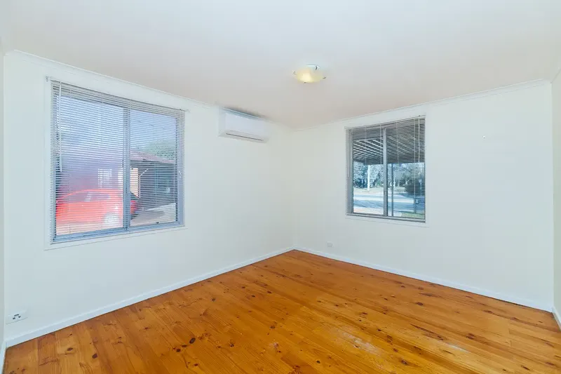 70 Nemarang Crescent, Waramanga ACT 2611, photo 6