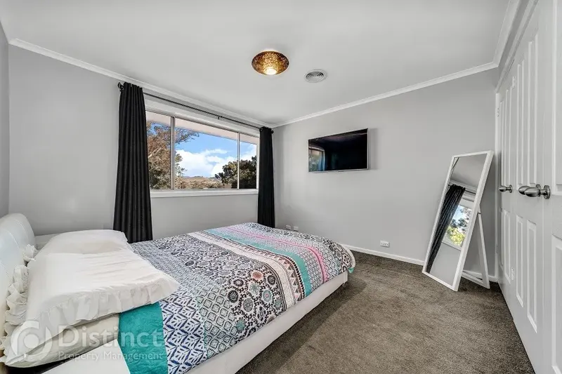 81 Summerland Circuit, Kambah, photo 9