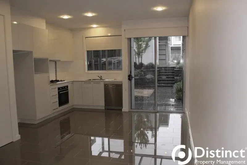 14 Errol Street, Crace, photo 5