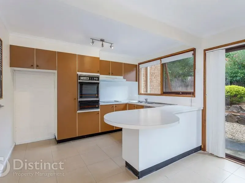 13 Mcelhone Court, Belconnen, photo 2