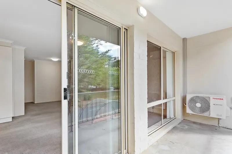 4/38 Bootle Place, Phillip, photo 3