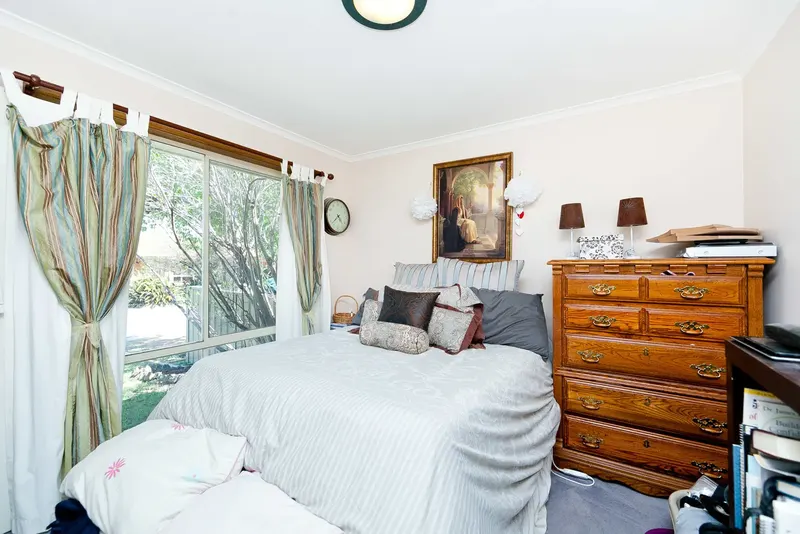 21 Thornhill Crescent, Dunlop, photo 7