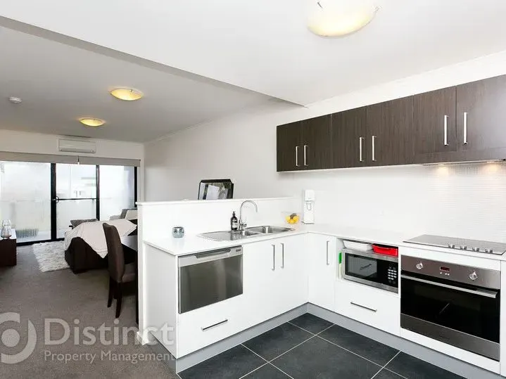 102/48 Gungahlin Place, Gungahlin, photo 3